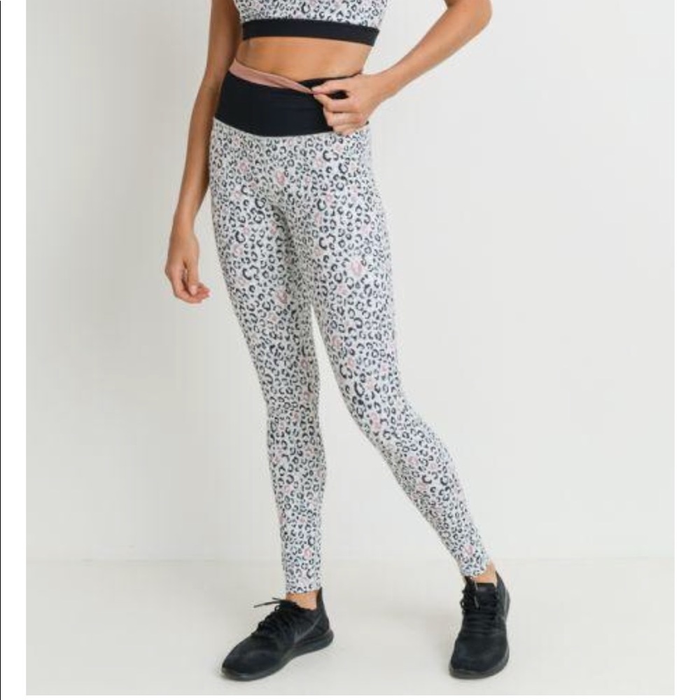 Snow Leopard Leggings ❄️💕
